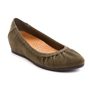 BareTraps Wedge Flats New